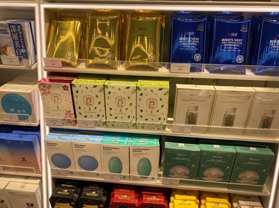 货架底层的秘密 春雨面膜与化妆品零售的逻辑博弈